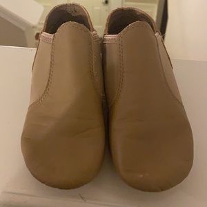 Girls Capezio Tan Jazz Shoe